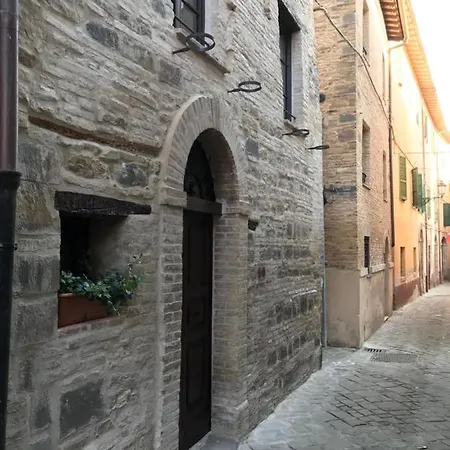 Apartment Mezzobaiocco & Private San Severino Marche