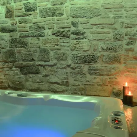 Mezzobaiocco & Private Apartment San Severino Marche