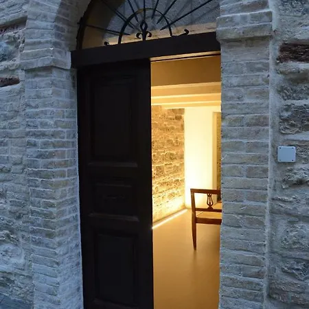 Apartment Mezzobaiocco & Private San Severino Marche
