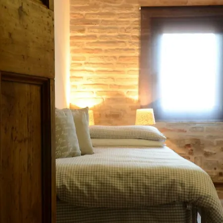Apartment Mezzobaiocco & Private San Severino Marche